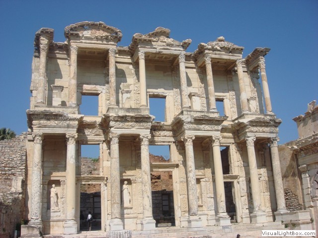 3 Days Tour of Ephesus, Pamukkale and Pergamum - By Plane